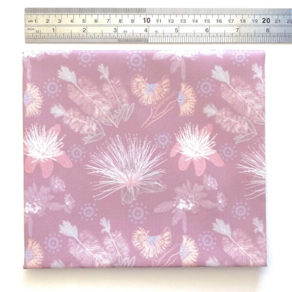 Fat Quarter - Mim Cole - Bush Flowers p